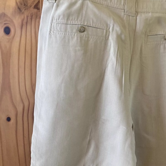 Men's North 44 Degrees light tan gray pleated front chino Bermuda shorts size 38 - Picture 6 of 10